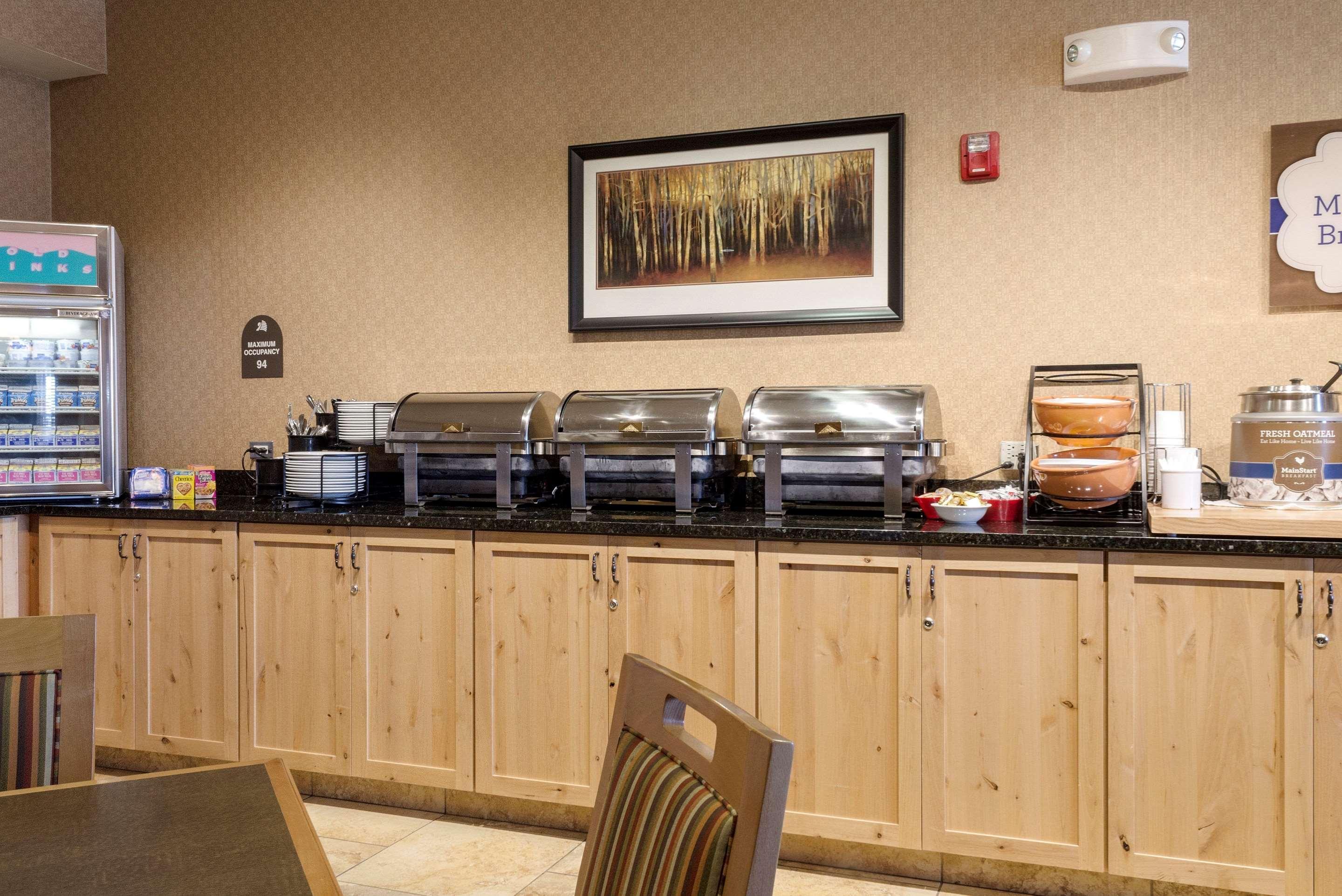 Mainstay Suites Williston Exteriör bild