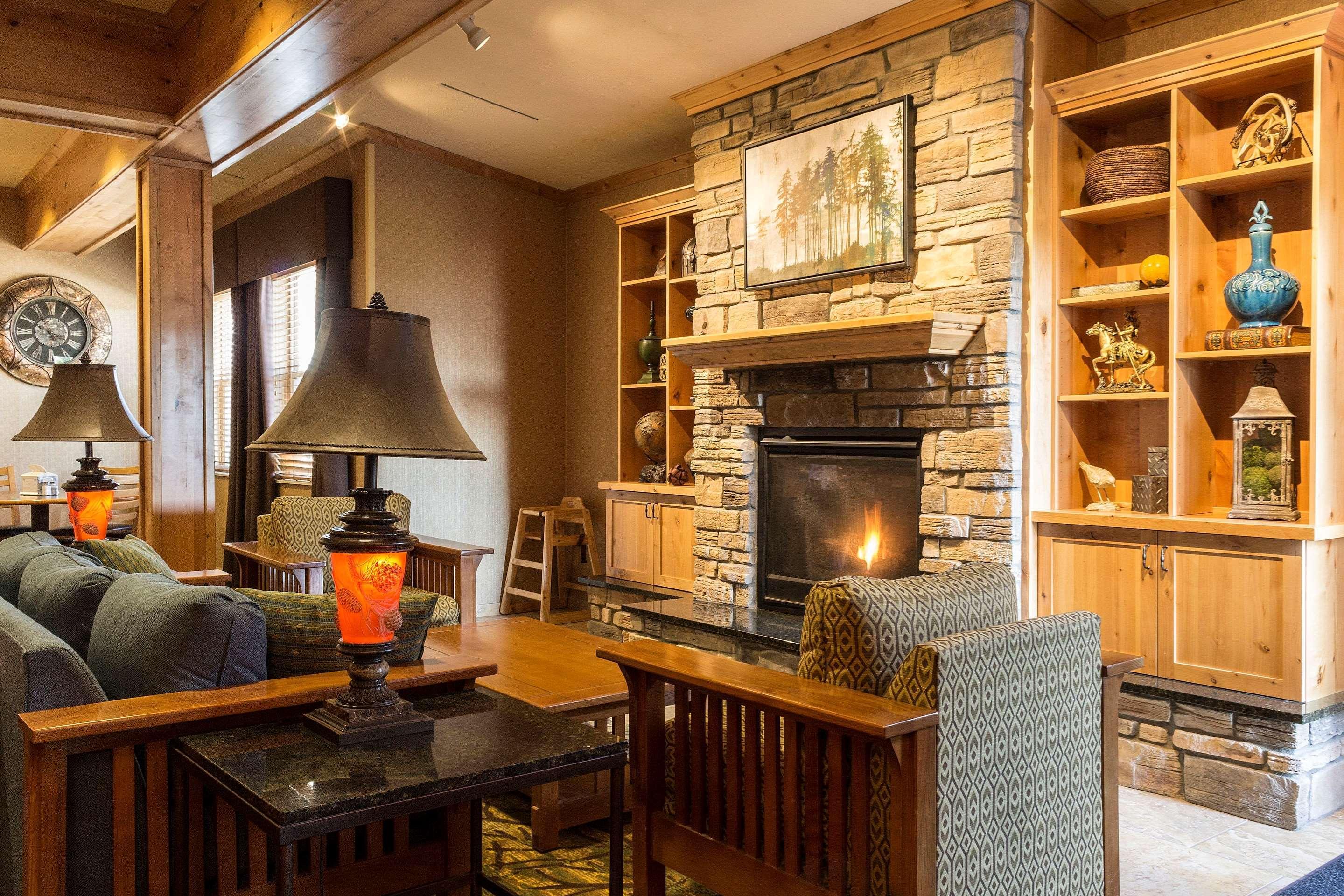 Mainstay Suites Williston Exteriör bild