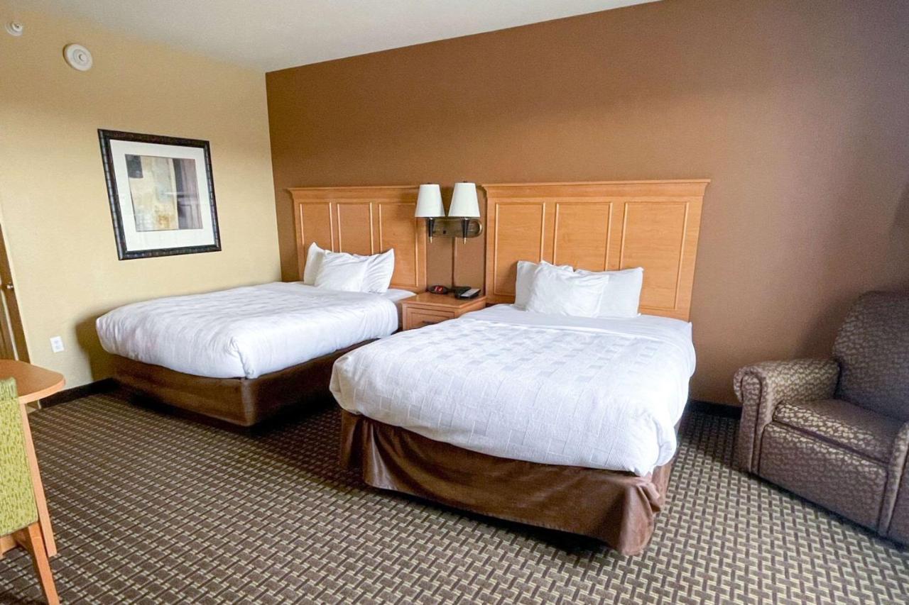 Mainstay Suites Williston Exteriör bild
